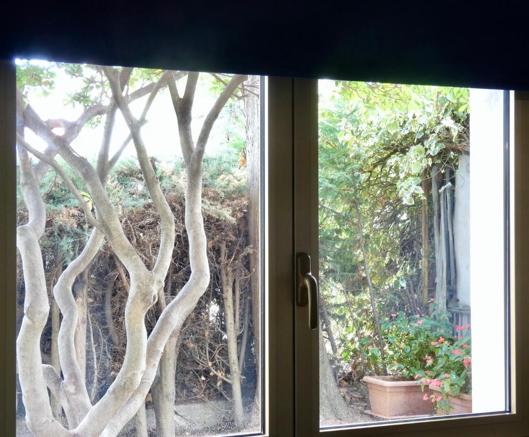 Buenretirope - Confortevoli Appartamentini Con Giardino Pescara Luaran gambar