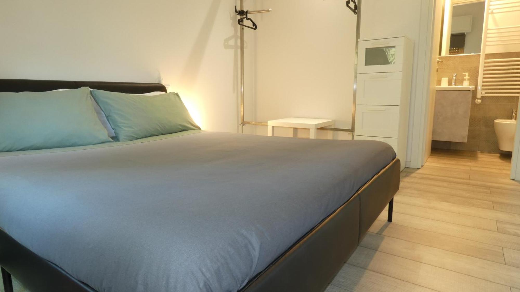 Buenretirope - Confortevoli Appartamentini Con Giardino Pescara Luaran gambar